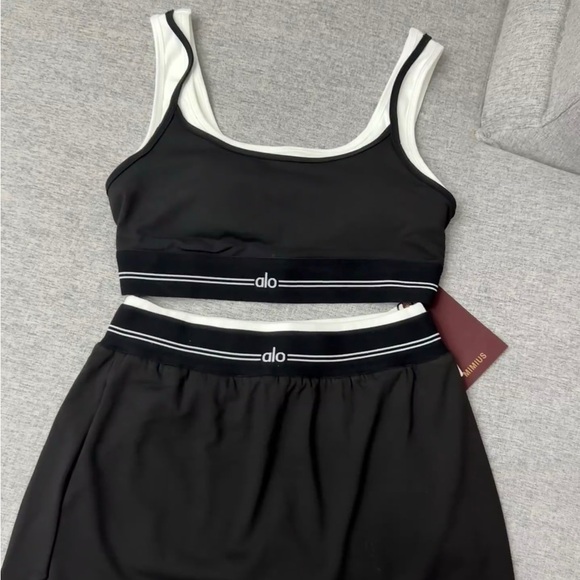 Alo Black and White Sports Bra and Skirt Set - Picture 4 of 4